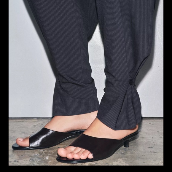 Pinstripe balloon pants - Picture 5 of 7